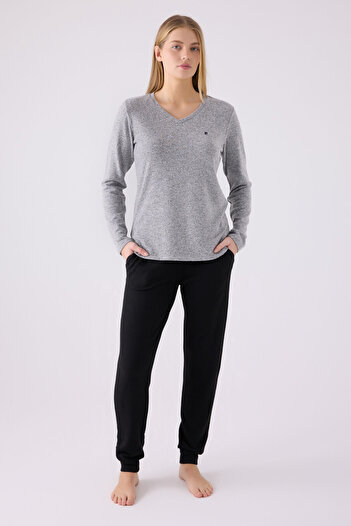 Pierre Cardin Women's Gray Long Sleeve Pajama Set