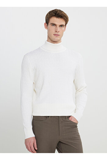ALTINYILDIZ CLASSICS Woolen Keep Warm Standard Fit Regular Cut Hair Knit Pattern Knitwear Ecru Sweater
