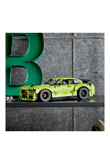 LEGO Technic Ford Mustang Shelby GT500 42138