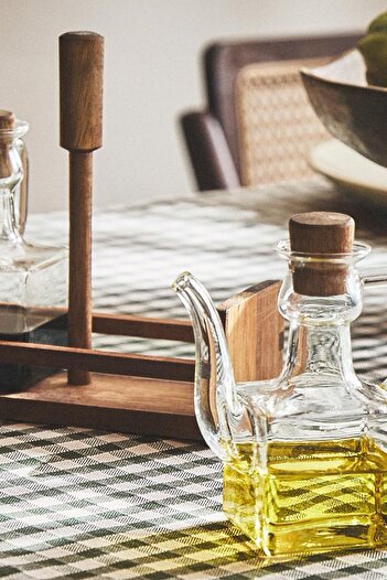 Akkoyunlu home Borosilicate Glass Oil and Vinegar Set with Acacia Wood Stand, 250 ml Oil Bottle