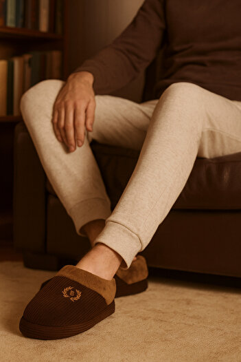 Beyond Brown Men's Velvet Home Shoes Byndkdfbot01