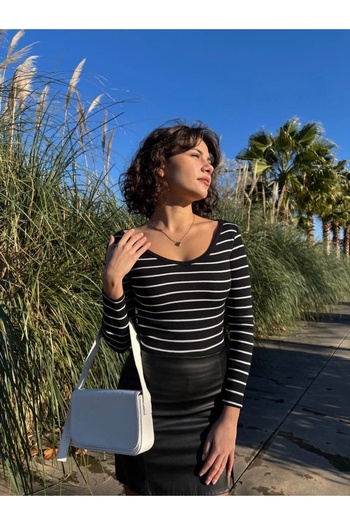 By Mop V-Neck Striped Blouse Black A3699