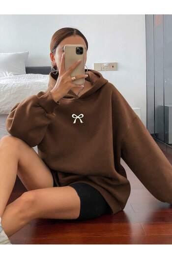 ModaQamar Ribbon Printed Oversize Kangaroo Pocket Brown Hooded Sweatshirt Hoodie