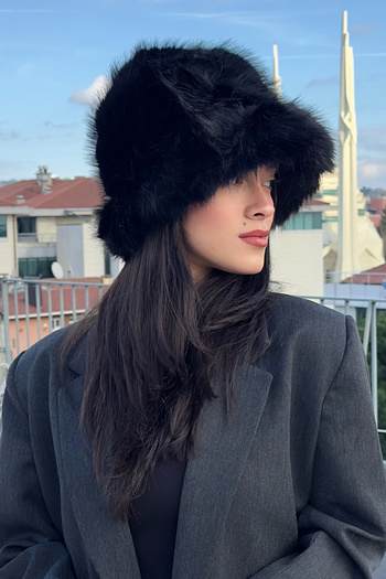 Mavelle Women's Black Winter Bucket Hat |   Faux Fur Fashion Hat |   Russian Style Kalpak