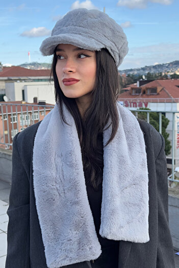 Mavelle Women's Gray Captain Hat |   Hat and Scarf Set of 2 |   Trend Winter Set