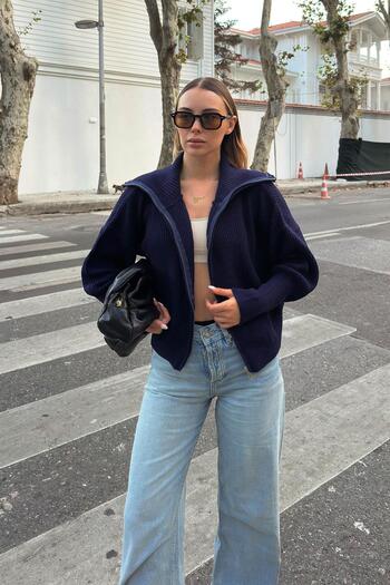 Swist Navy Blue Yulia Zippered Collar Women's Knitwear Crop Cardigan