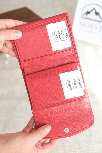 Norvi Leather Genuine Leather Small Women's Wallet with Coin and Plenty of Card Slots