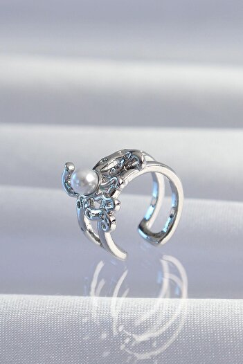Inure Jewelry Brass Silver Color with Pearl Octopus Earcuff Earrings Daily Wear