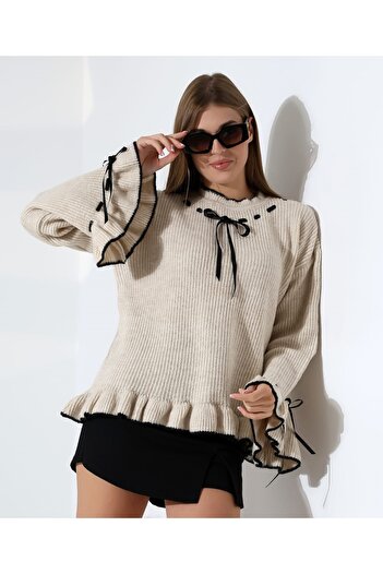 MILANOFOX Spanish Sleeve Soft Fabric Loose Knit Sweater with Ruffle and Lace Detail