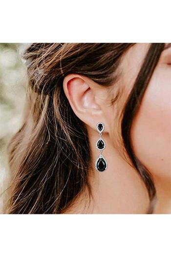 Pursehuit Long silver earrings with black zirconia stones, Magdalena C14
