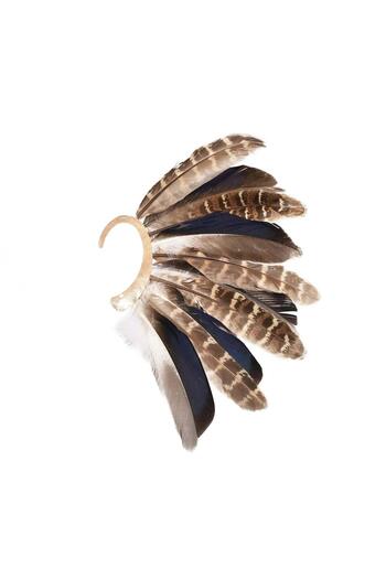 Pursehuit Ear cuff, gold, hippie style, with brown feathers, Kaila C4