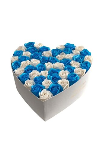velve Aranjament floral Heart Passion cutie inima cu 51 trandafiri sapun, bicolor