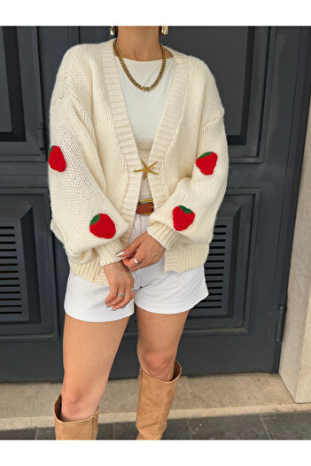 Bak'ap Ecru Strawberry Braided Strawberry Patterned Cardigan