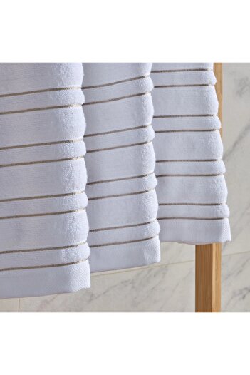 Generic Bliss 450 GSM Portuguese Cotton Bath Towel - 70x140 cm