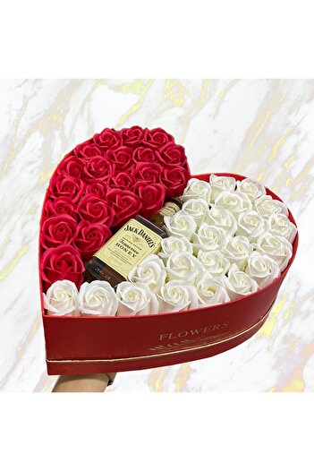 velve Honey gift box red heart with soap roses and Jack Daniel's, Red
