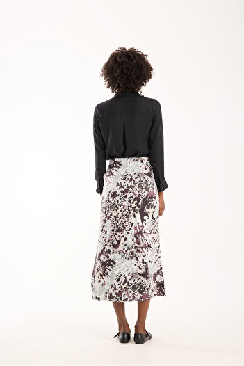 TheyYou Fusta maxi din satin cu talie elastică – Design elegant și confortabil