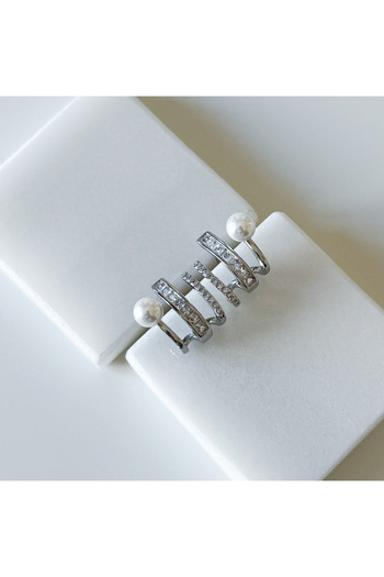 Özce Earrings with Steel Pearls 3Pc Appearance