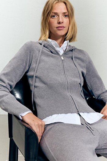 Bershka Zip-up hoodie