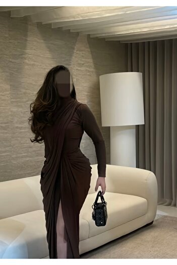Mannar Desgin brown dress