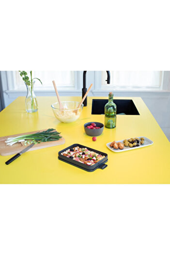 Brabantia Make&Take 1006284 Food Box, 1.1 l, Up to 2 sandwiches, BPA-free, Flat, Dark gray