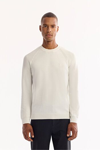 Avva Men's Ecru Crew Neck Sweater with Ribbed Knit Detail on the Sleeves A52Y5083
