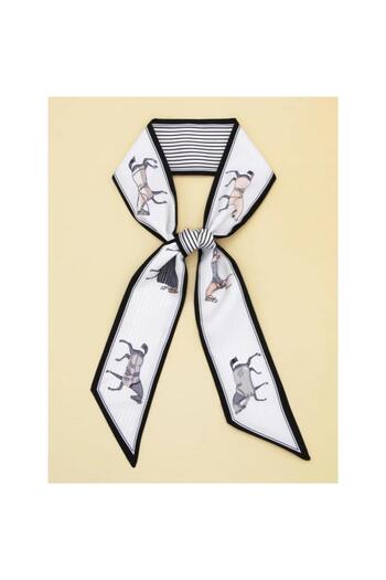 Pursehuit White scarf, with horse print, Saron C1