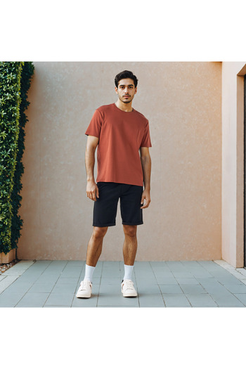 FAV Relaxed Fit Crew Neck T-shirt