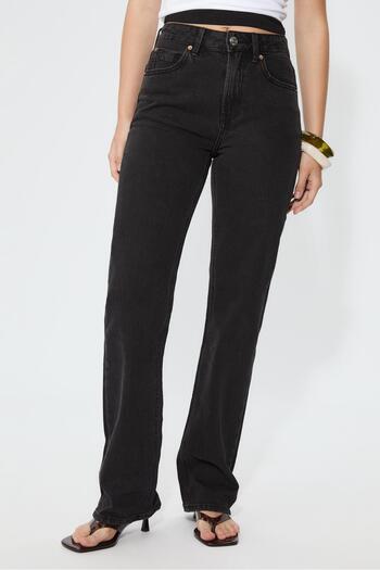 Stradivarius D98 Straight-leg jeans