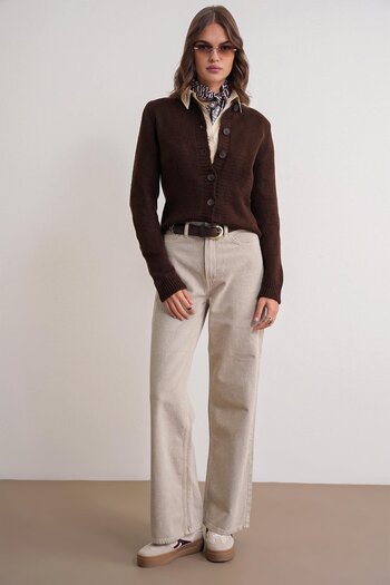 Mixray 6951 Women's Crew Neck Buttoned Knitwear Short Cardigan Brown