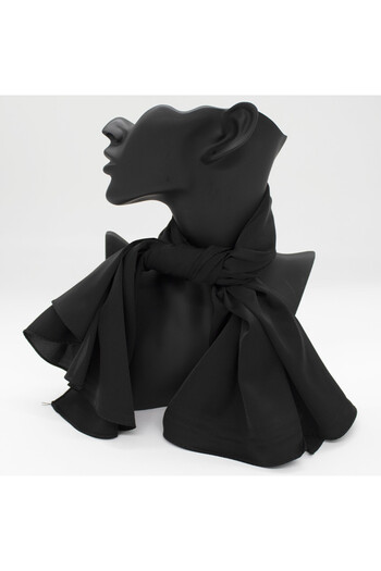 velve Esarfa scurta de dama, din matase satinata, in cutie cadou, Negru, 70x70 cm, Femei