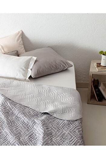 Madame Coco Darcia Single Printed Bedspread