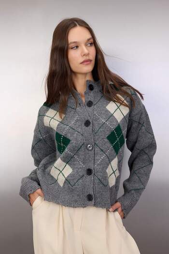 Trendyol Collection Anthracite Soft Textured Diamond Pattern Knitwear Cardigan Twoaw26Hi00253