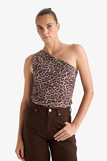 DeFacto Slim Fit Dar Kesim Leopar Desenli Tek Omuzlu Tül Bluz G2546AX25WN