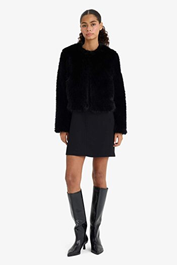 DeFacto Regular Fit Faux Fur F2147Ax25Wn