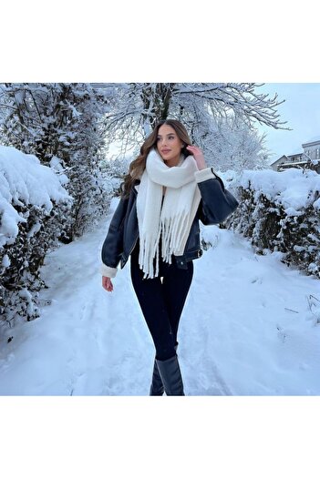 Wearflawless Puffy SOFT șal alb cu textura moale, eșarfă groasă