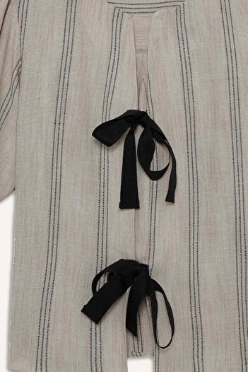 DeFacto Regular Fit Crew Neck Linen Blend Tie Front Short Sleeve Blouse G2047Ax25Au