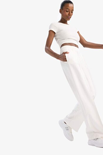 DeFacto DeFactoFit Wide Leg Geniş Paça Çift Cepli Standart Boy Sporcu Pantolon E3563AX25SM