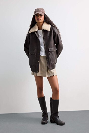 DeFacto Detachable Faux Fur Collar Dad Fit Polo Collar Taffeta Faux Leather Coats E8540Ax25Au