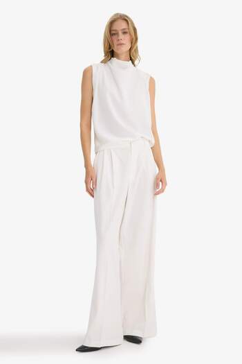 DeFacto Regular Fit Turtleneck Crepe Sleeveless Blouse F9149Ax25Wn