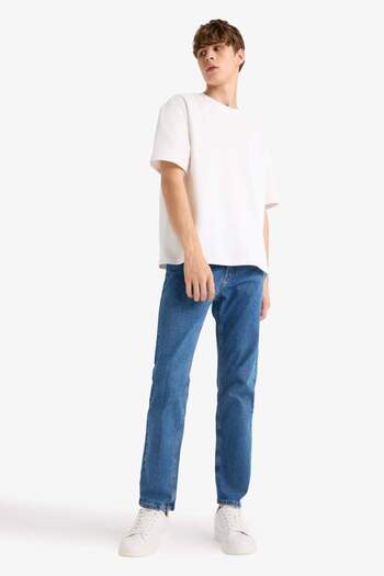 DeFacto Sergio Regular Fit Normal Kalıp Normal Bel Boru Paça Jean Pantolon F4683AX25AU