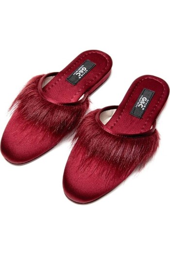 GC 245 Furry Closed-Front Slippers Burgundy