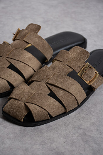 diya shoes Γυναικείες παντόφλες Shay Yoshi με αξεσουάρ με αγκράφα ζώνης