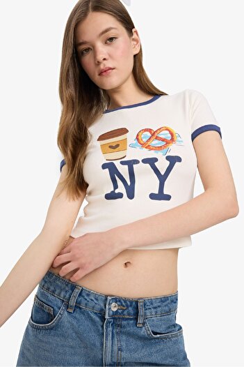 DeFacto Cool Fitted Crop Crew λαιμόκοψη με στάμπα με κοντό μανίκι F2785AX25SM