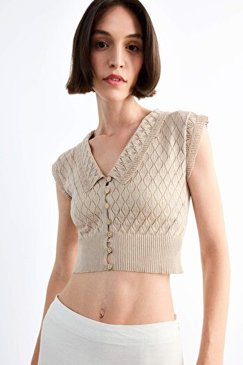 DeFacto Crop Collar Button Crochet Short Sleeve Cardigan F7500Ax25Sm