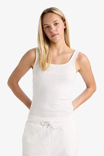 DeFacto Slim Fit Dar Kesim Basic Düz Yuvarlak Yaka Fitilli Kaşkorse Atlet E5540AX25AU