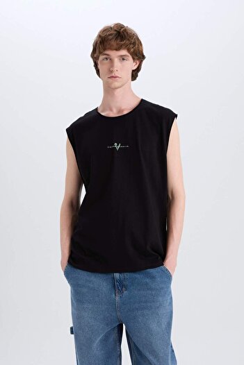 DeFacto %100 Pamuk Vikings Valhalla Boxy Fit Bisiklet Yaka Sırt Baskılı Atlet E3320AX25SM