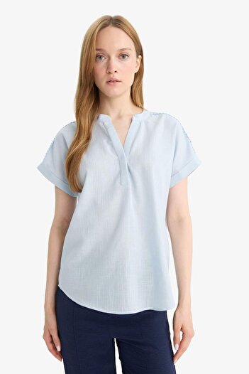 DeFacto Regular Fit Apaş Yaka Flamlı Pamuk Kısa Kollu Bluz F1635AX25SM