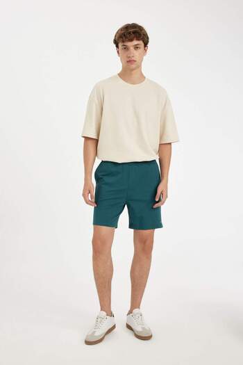 DeFacto Slim Fit Skinny Leg Shorts A3893Ax24Hs