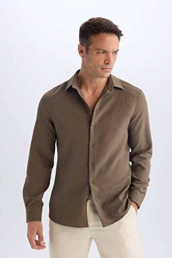 DeFacto Modern Fit Polo Yaka Dokulu Esnek Kumaş Uzun Kollu Gömlek D7246AX25SP