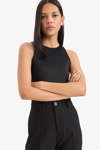 DeFacto Slim Fit Dar Kesim Halter Yaka Basic Düz Çıtçıtlı Body F0357AX25SM